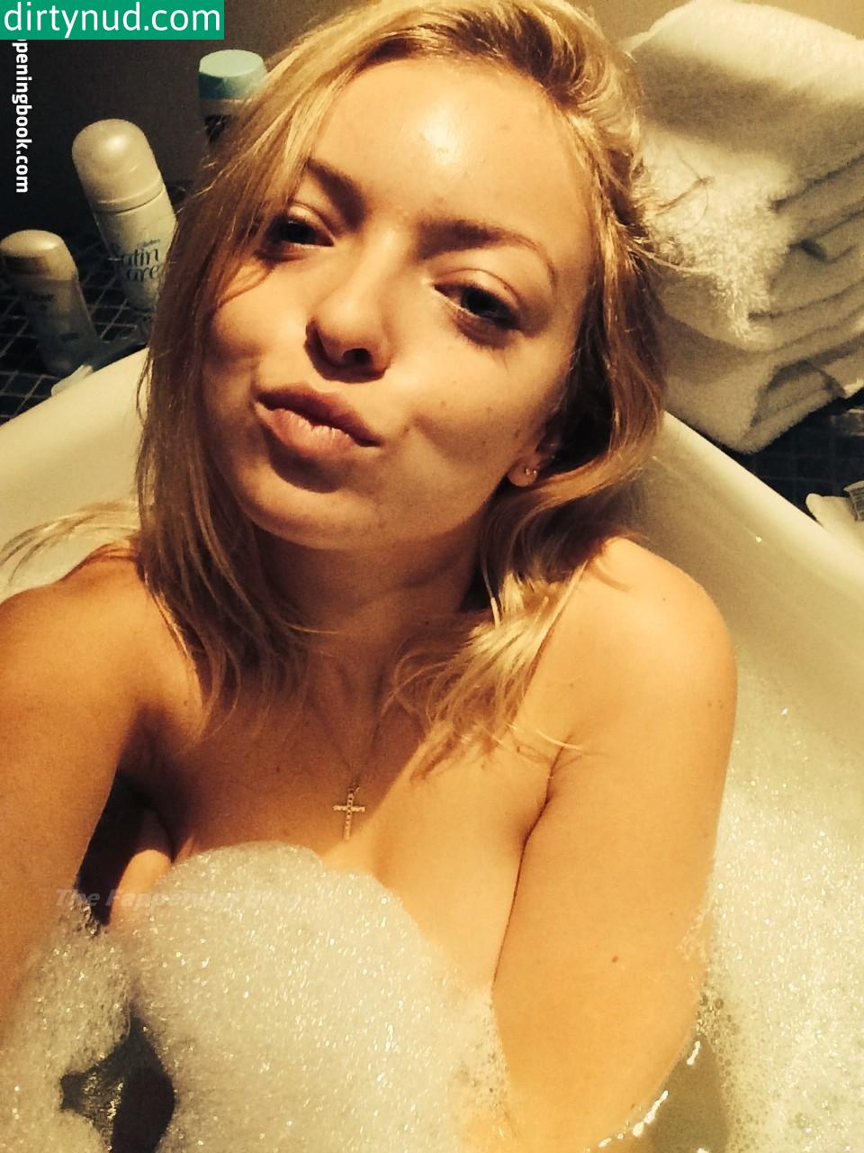 Francesca Eastwood Erome Nude Leaks Onlyfans Free