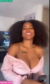 Miahaircurly Nude Leaks Onlyfans - Dirty nude